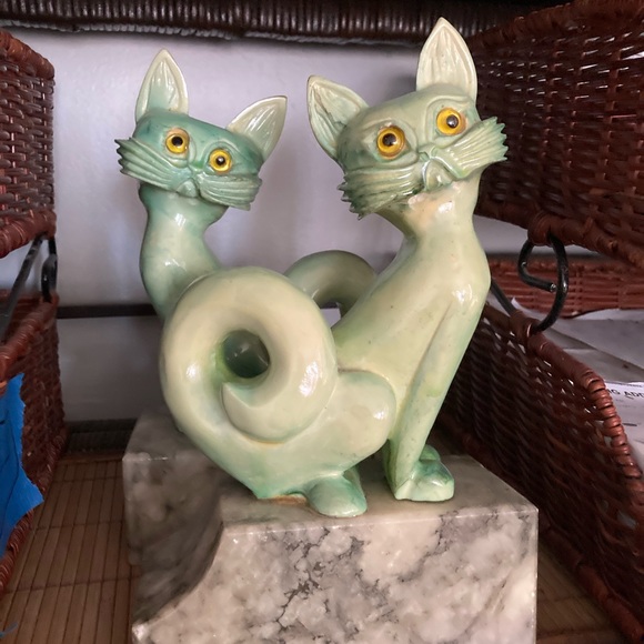 Welcome to Salem - Picture 8 of 16